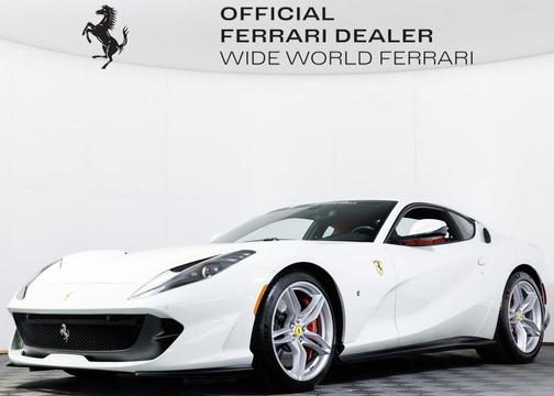 Bianco Avus 2019 Ferrari 812 Superfast