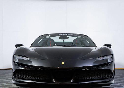 2022 Ferrari SF90 Spider 