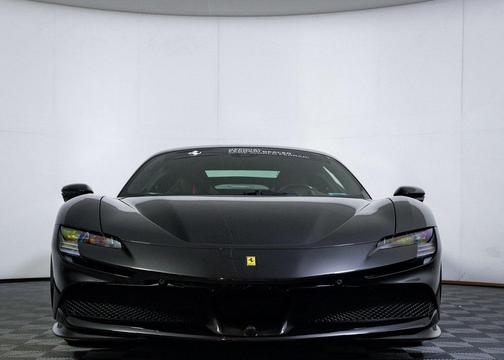 2022 Ferrari SF90 Stradale 