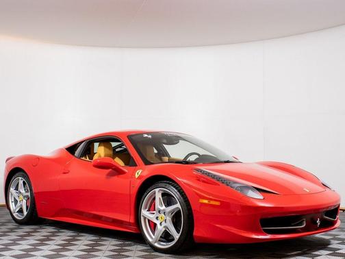 Photo 3 of 33 of 2014 Ferrari 458 Italia Base