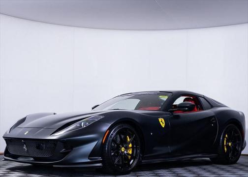 2023 Ferrari 812 GTS