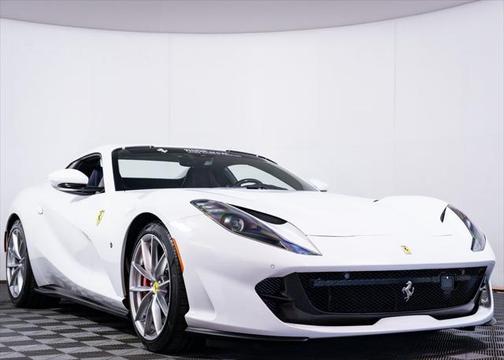 2022 Ferrari 812 GTS