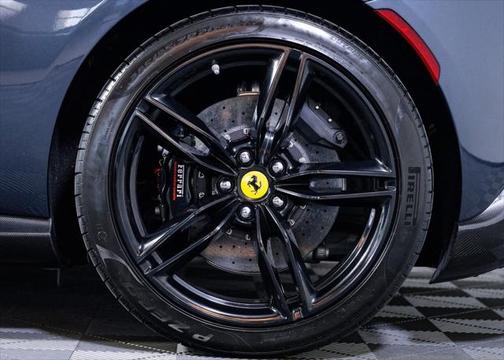2022 Ferrari Roma Base