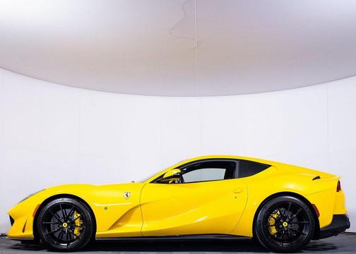 2018 Ferrari 812 Superfast 