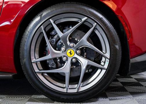 2020 Ferrari 812 Superfast 