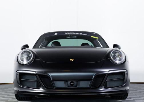 2019 Porsche 911 Targa 4 GTS