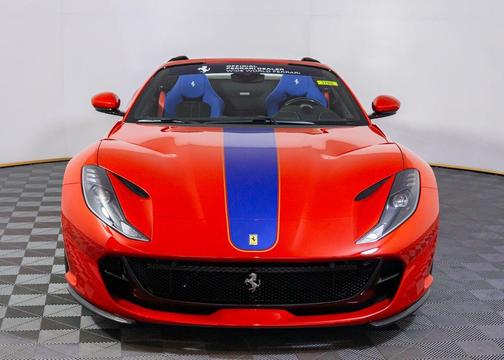 2022 Ferrari 812 GTS