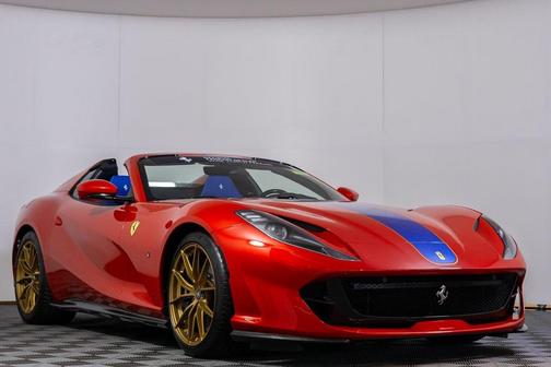 2022 Ferrari 812 GTS