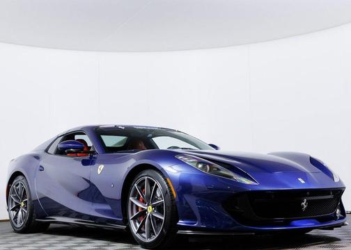 2022 Ferrari 812 GTS 