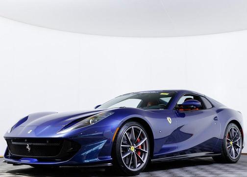 2022 Ferrari 812 GTS 