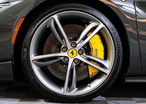 2022 Ferrari 296 GTB 