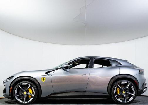 2025 Ferrari Purosangue 