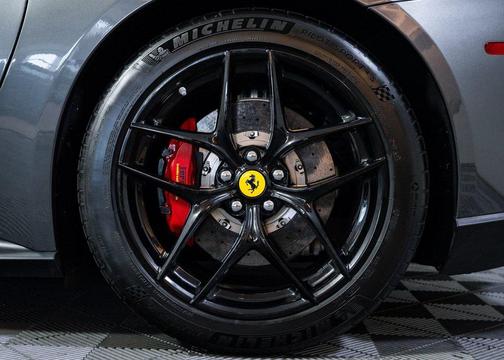 2014 Ferrari F12berlinetta