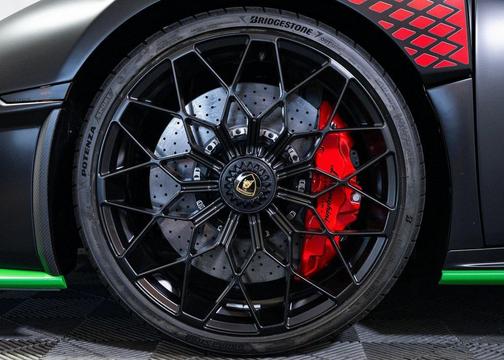 2022 Lamborghini Huracan STO 