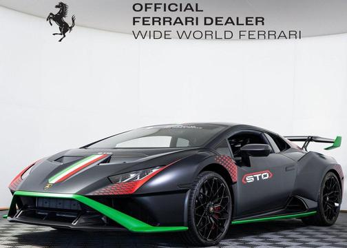 2022 Lamborghini Huracan STO 