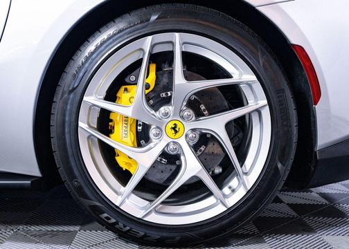 Argento Nurburgring 2019 Ferrari 812 Superfast