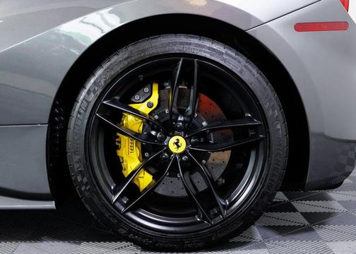 Grigio Silverstone Metallic 2017 Ferrari 488 GTB