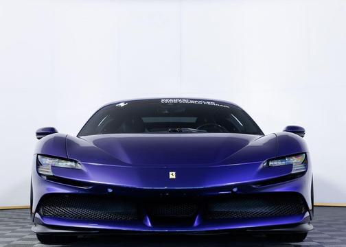 Blu Elettrico 2023 Ferrari SF90 Stradale
