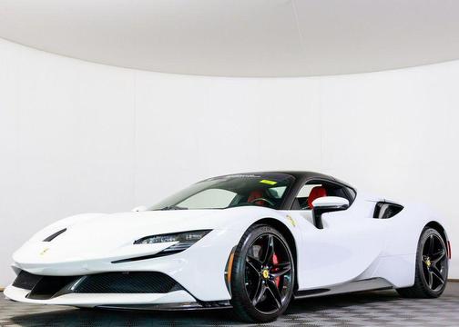 2024 Ferrari SF90 Spider Base