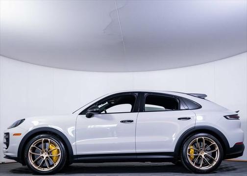 2024 Porsche Cayenne Turbo GT