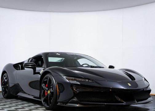 2022 Ferrari SF90 Spider 