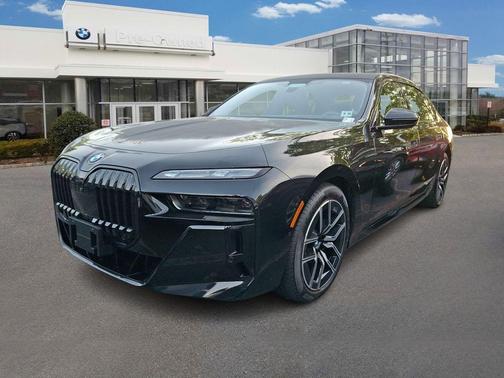 Black Sapphire Metallic 2024 BMW 760 xDrive
