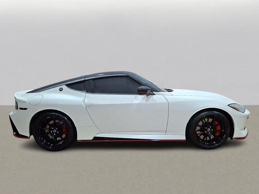 2025 Nissan Z NISMO 9-speed automatic Transmission