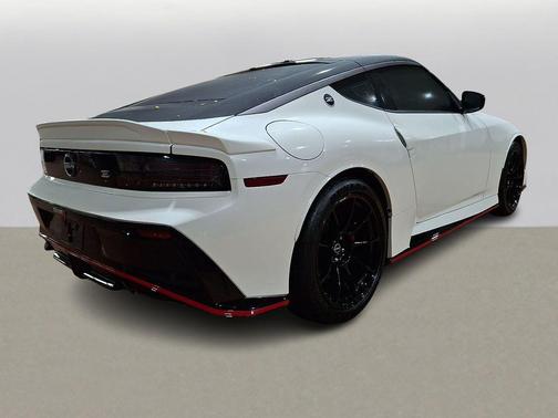 2025 Nissan Z NISMO 9-speed automatic Transmission