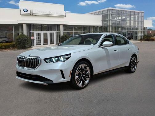 2025 BMW 530 i xDrive