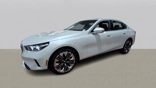 2025 BMW 530 i xDrive