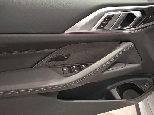 Mineral White Metallic 2026 BMW 430 i xDrive