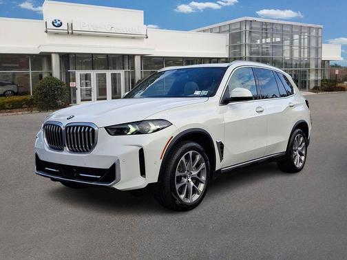 Alpine White 2024 BMW X5 xDrive40i