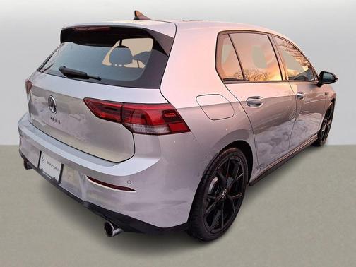 2024 Volkswagen Golf GTI 1.4T TSI
