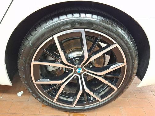 2023 BMW 530 i xDrive