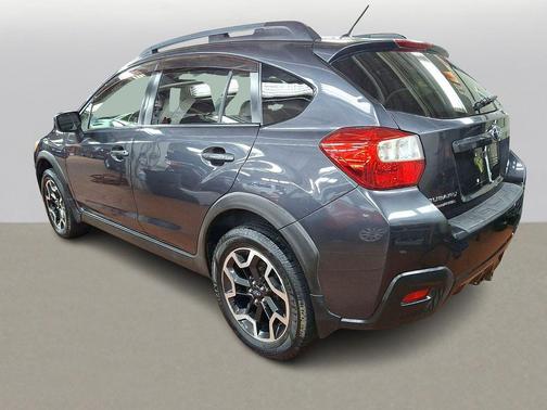 Dark Gray Metallic 2017 Subaru Crosstrek 2.0i Premium