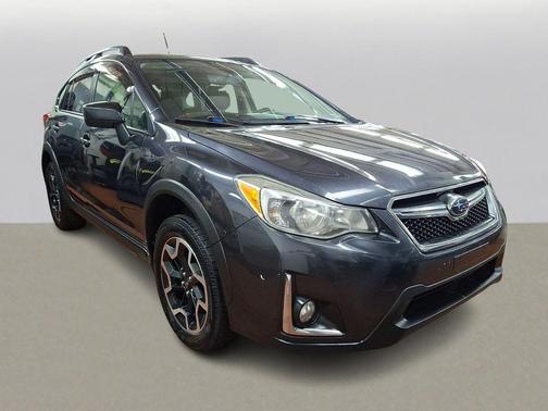 Dark Gray Metallic 2017 Subaru Crosstrek 2.0i Premium
