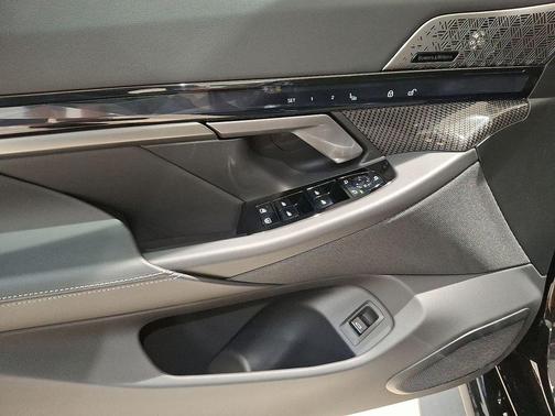 2026 BMW M5 Base