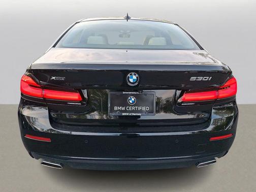 Jet Black 2023 BMW 530 i xDrive