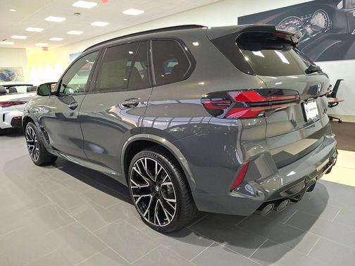 Dravit Grey Metallic 2026 BMW X5 M Base