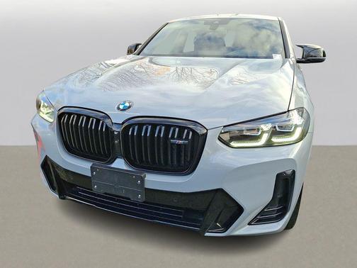 2025 BMW X4 M40i