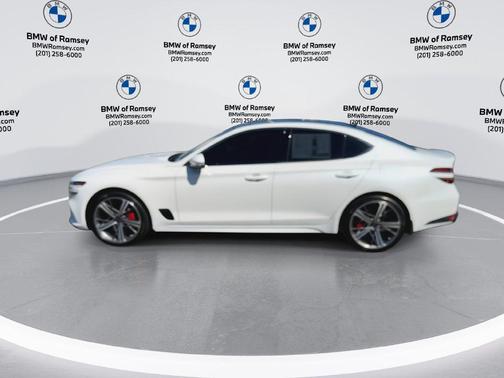 Uyuni White 2024 Genesis G70 3.3T AWD Sport Advanced