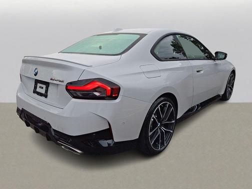 2024 BMW M240 i