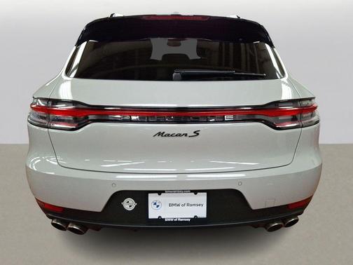 2021 Porsche Macan S