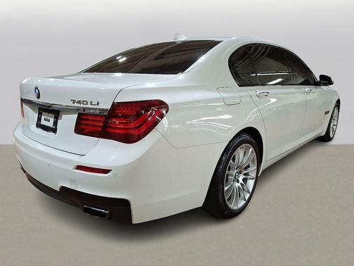 2015 BMW 750 Li