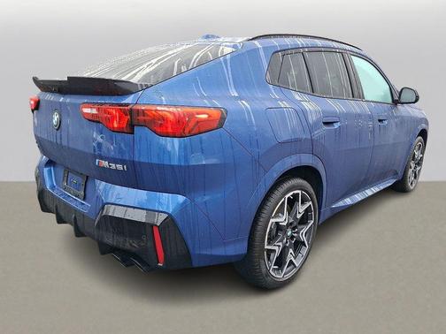 2025 BMW X2 M35i