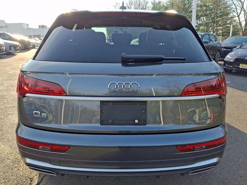 2022 Audi Q5 45 S line Premium