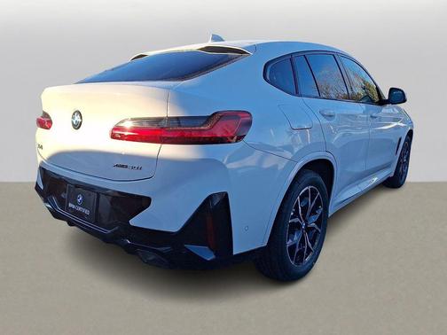 2023 BMW X4 xDrive30i