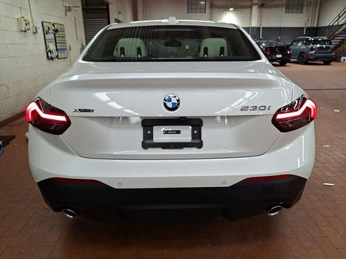 2025 BMW 230 xDrive