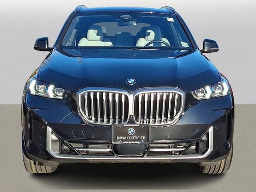Black Sapphire Metallic 2024 BMW X5 xDrive40i