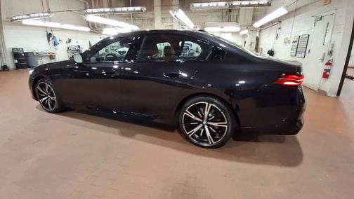 2024 BMW 540 i xDrive